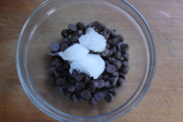 3 Ingredient Mint Chocolate Magic Shell